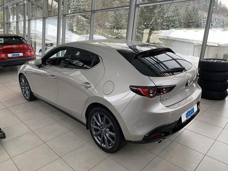 Neu Mazda 3 Exclusive 140 PS (102 kW) 2025 Beige Limousine