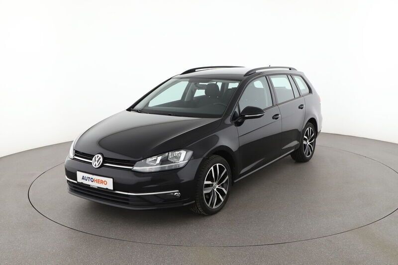 Schwarz Gebraucht 2019 VW Golf VII Comfortline Kombi | 16.020 € (Superpreis) - Bild 1/4