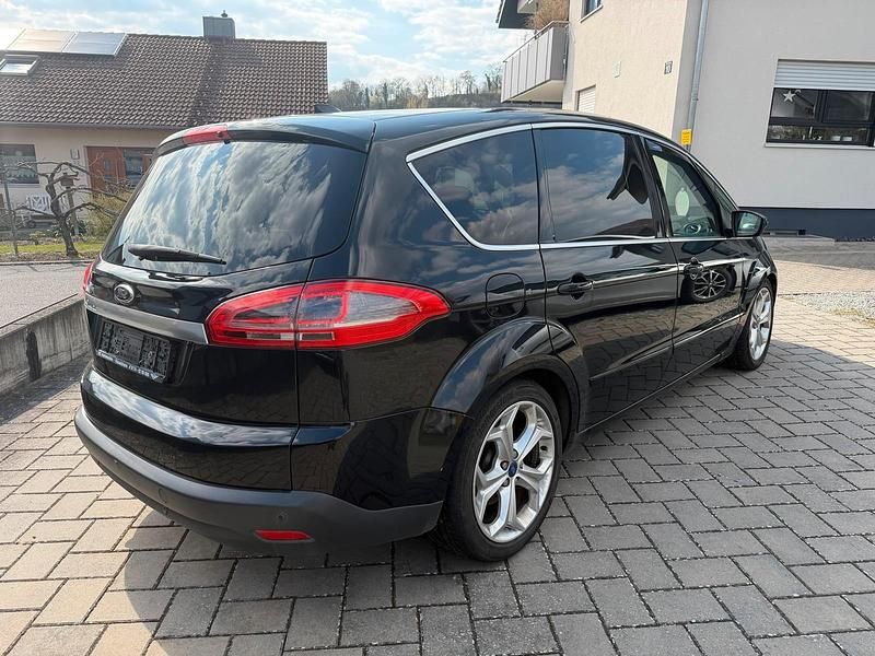 Occasion Ford S-MAX Titanium 140 ch (102 kW) 2011 Noir Monospace