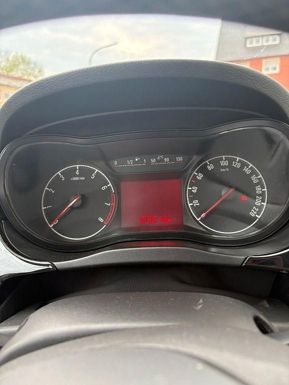 Second-hand Opel Corsa Edition 101 CP (74 kW) 2016 Portocaliu Hatchback