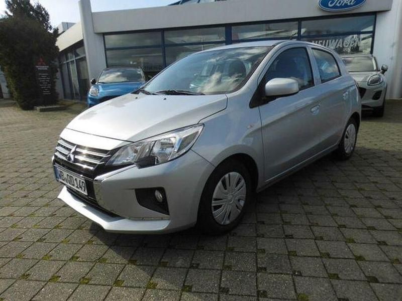 Gebraucht Mitsubishi Space Star Select 71 PS (52 kW) 2024 Silber Limousine