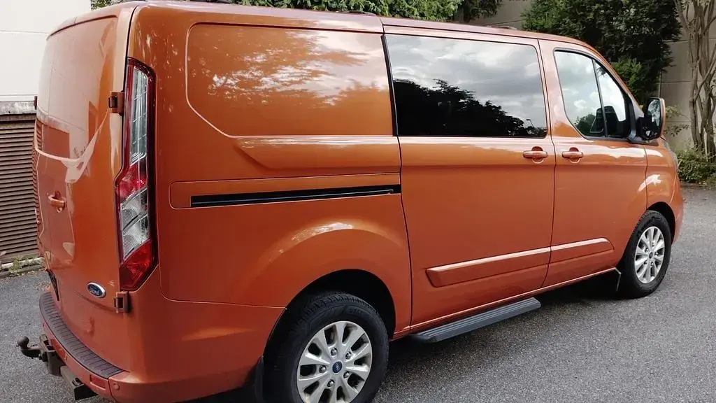 Gebraucht Ford Transit Custom 170 PS (125 kW) 2019 Grau Van / Kleinbus
