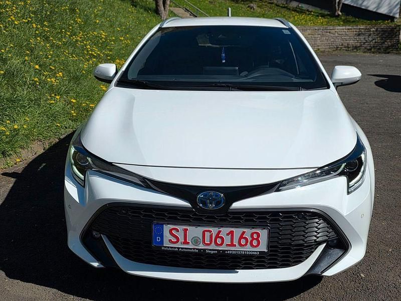 Gebraucht Toyota Corolla Team 98 PS (72 kW) 2020 Weiß Kombi