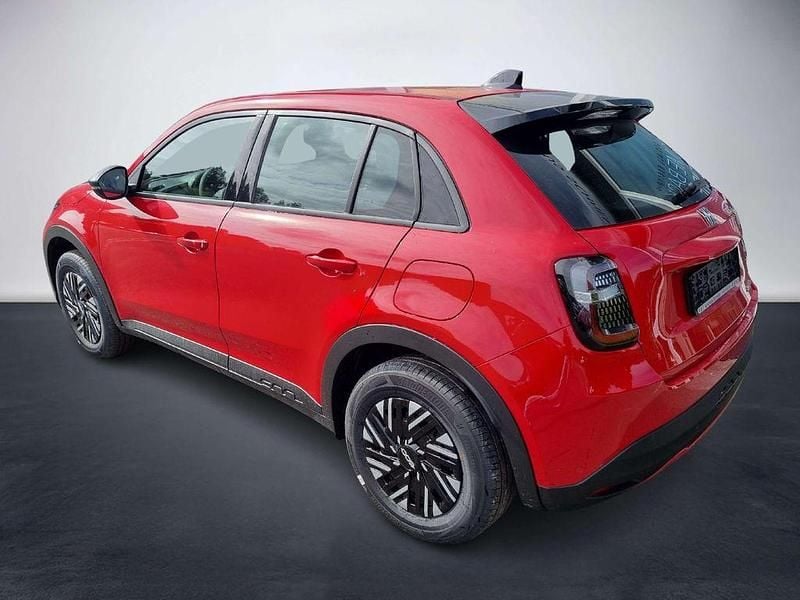 Neu Fiat 600 110 PS (80 kW) 2025 Unilackierung passione rot SUV
