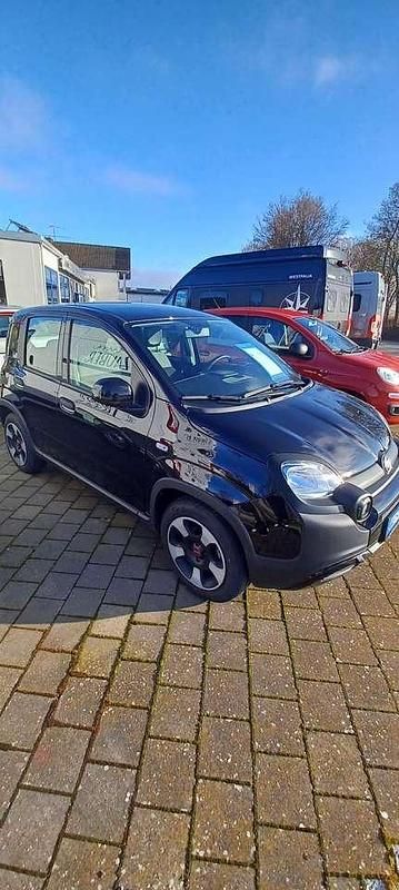 Gebraucht Fiat Panda 69 PS (50 kW) 2023 Schwarz Kleinwagen