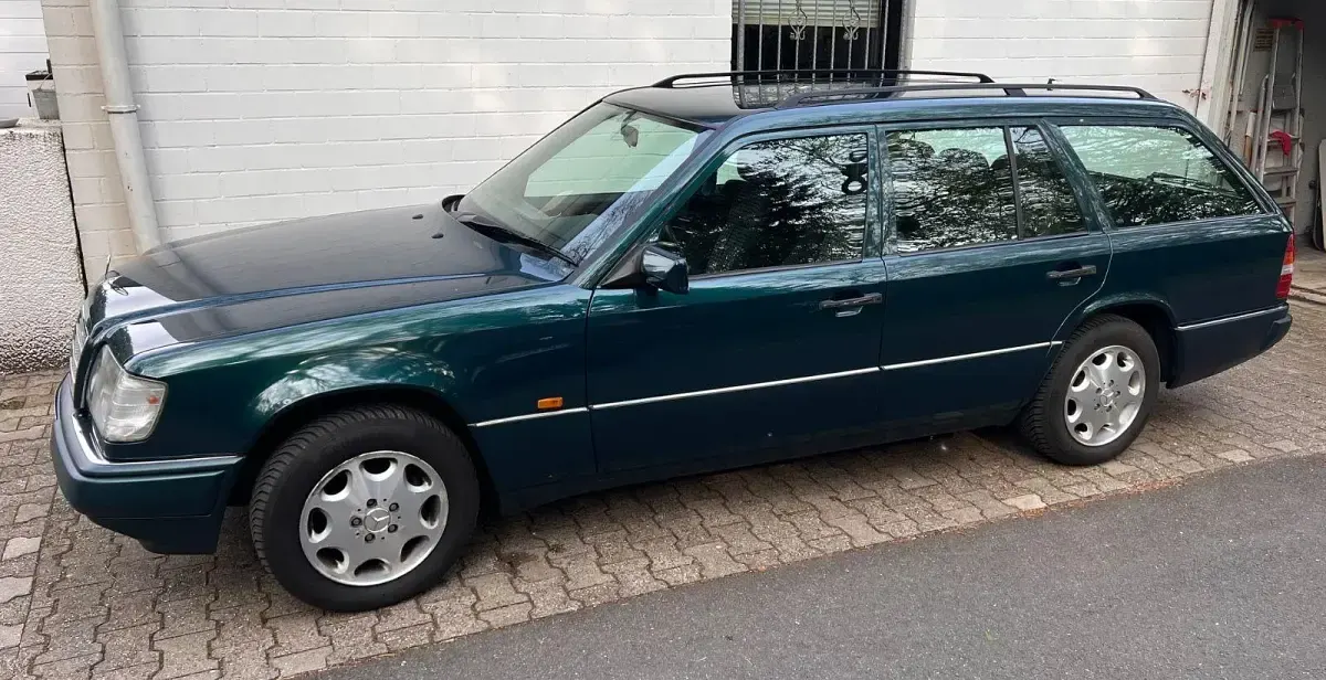 Gebraucht Mercedes E200 136 PS (100 kW) 1995 Grün Kombi