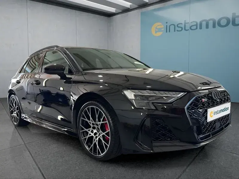 Neu Audi RS3 Sportback 400 PS (294 kW) 2025 Schwarz Kleinwagen