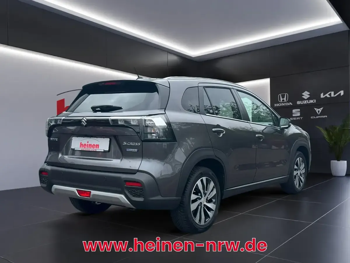 Gebraucht Suzuki SX4 S-Cross Comfort+ 129 PS (94 kW) 2023 Grau SUV