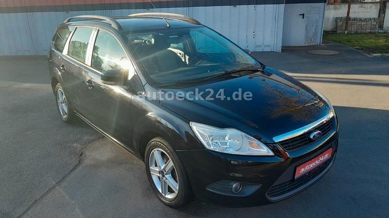 Second-hand Ford Focus Style 101 CP (74 kW) 2010 Negru Break