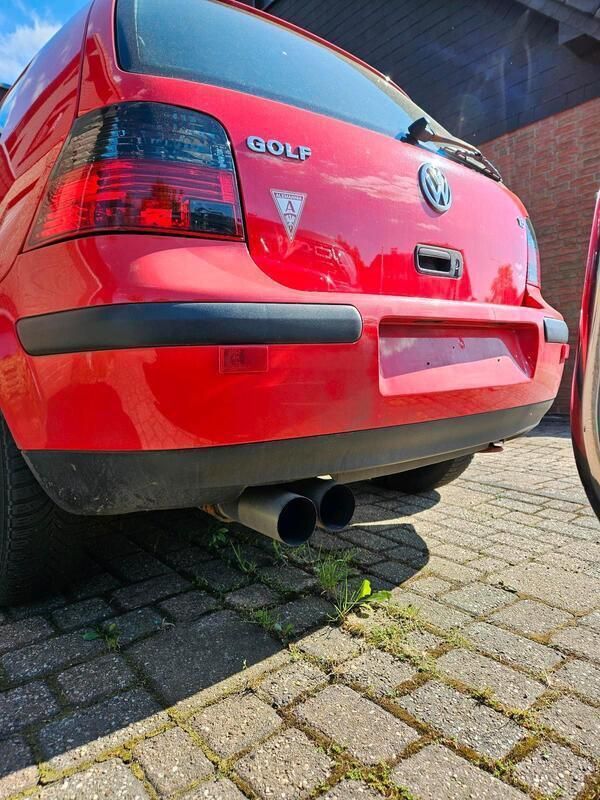 Rot Gebraucht 1998 VW Golf IV Limousine | 650 € (Superpreis) - Bild 1/3