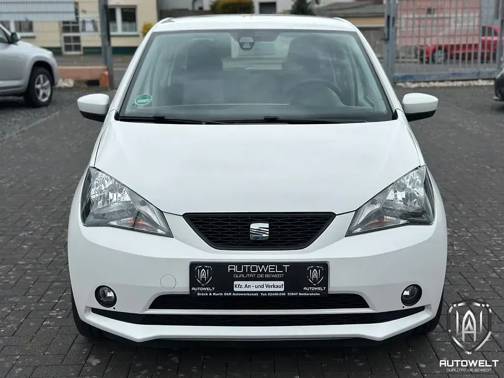 Używany Seat Mii Style 75 KM (55 kW) 2012 Biały Hatchback