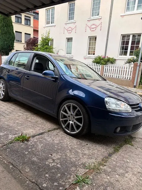 Gebraucht VW Golf V 105 PS (77 kW) 2007 Blau Limousine