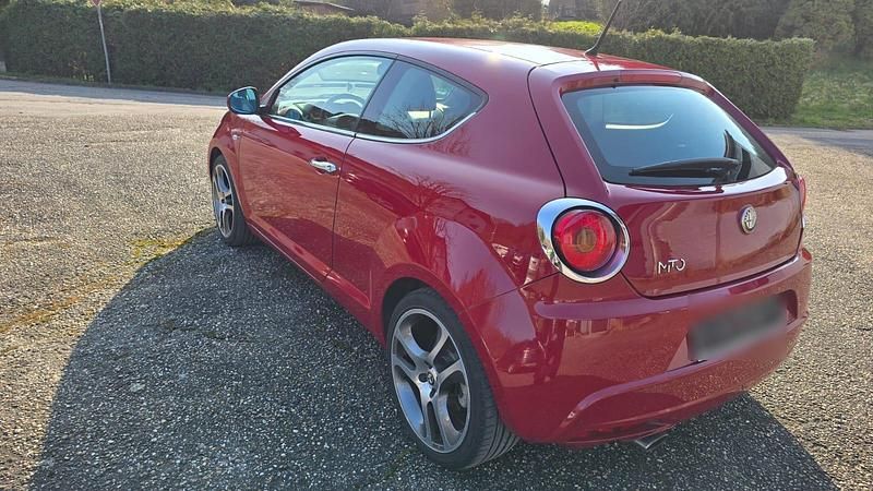 Gebraucht Alfa Romeo MiTo 75 PS (55 kW) 2009 Rot Kleinwagen