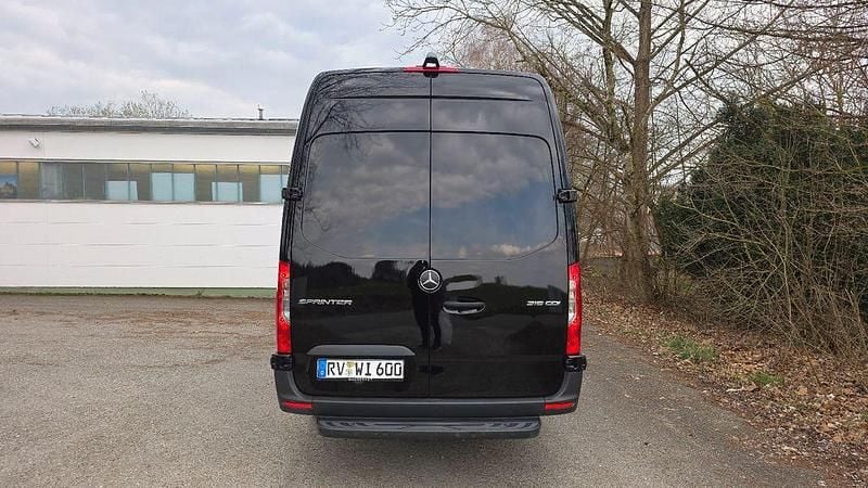 Second-hand Mercedes Sprinter 163 CP (119 kW) 2020 Negru Van