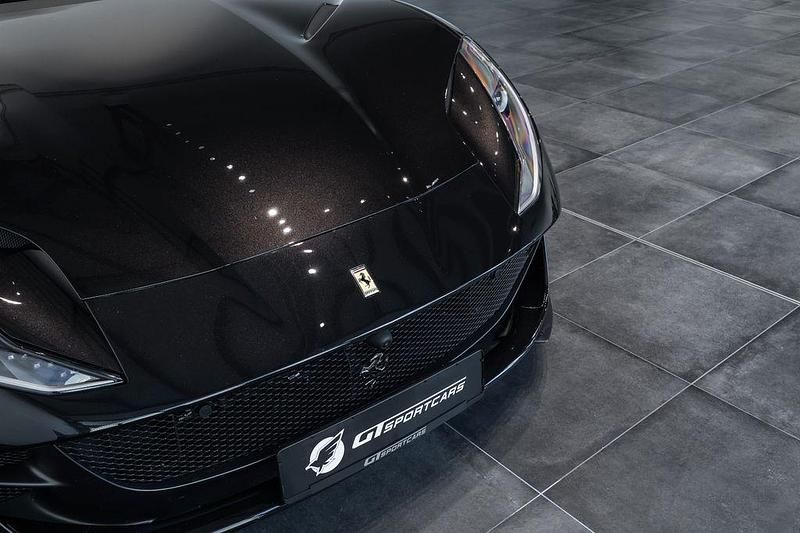 Gebraucht Ferrari 812 799 PS (587 kW) 2020 Nero daytona Coupé