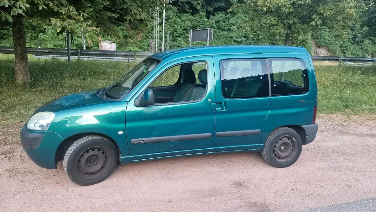 Gebraucht Citroën Berlingo 109 PS (80 kW) 2003 Grün Van / Kleinbus