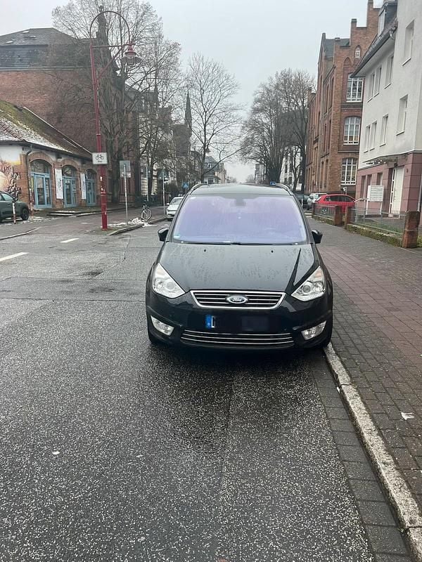 Gebraucht Ford Galaxy 163 PS (119 kW) 2010 Schwarz Van / Kleinbus