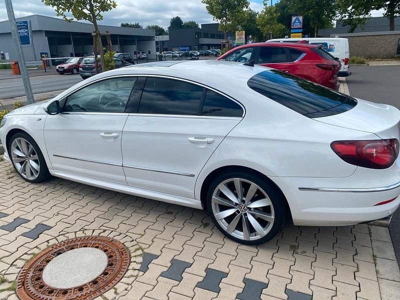 Weiß Gebraucht 2012 VW CC R-line Limousine | 10.500 € (Guter Preis) - Bild 1/4