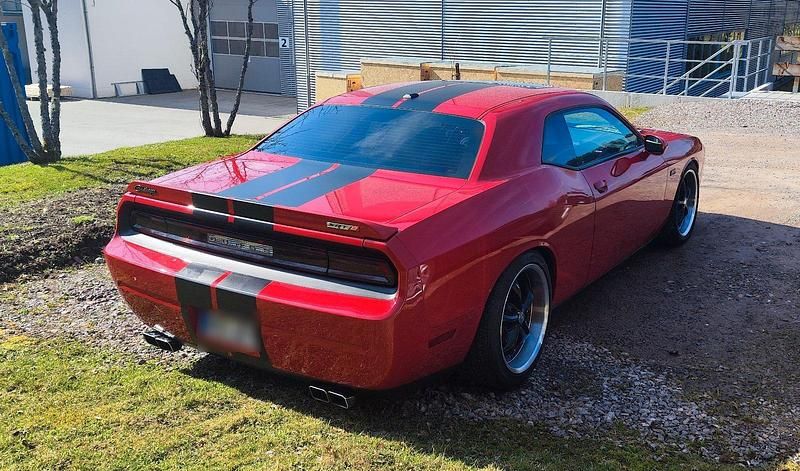 Second-hand Dodge Challenger 477 CP (350 kW) 2012 Roșu Coupe