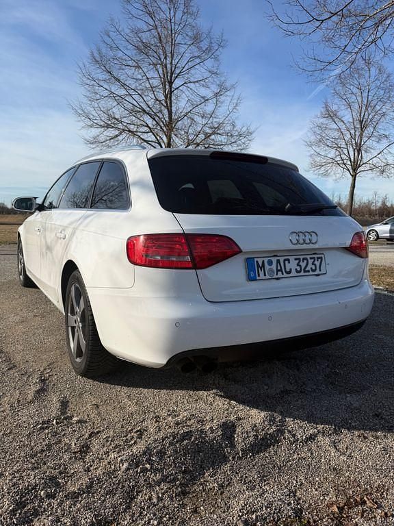 Gebraucht Audi A4 S-Line 160 PS (117 kW) 2010 Weiß Kombi