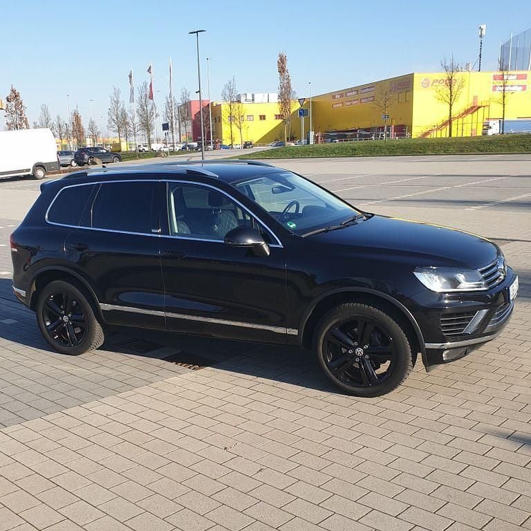 Gebraucht VW Touareg Edition 262 PS (192 kW) 2017 Schwarz SUV