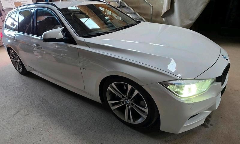 Weiß Gebraucht 2014 BMW 325 Performance Kombi | 10.300 € (Fairer Preis) - Bild 1/4