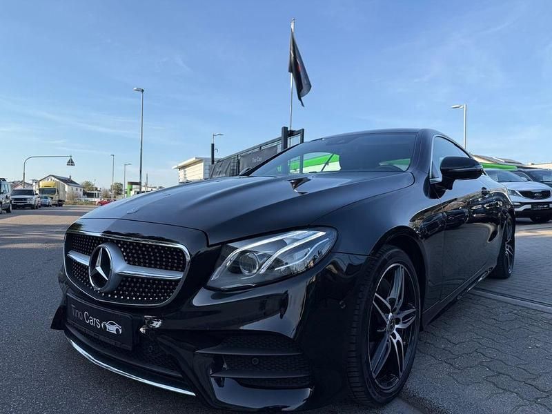 Gebraucht Mercedes E200 AMG 184 PS (135 kW) 2018 Schwarz Coupé