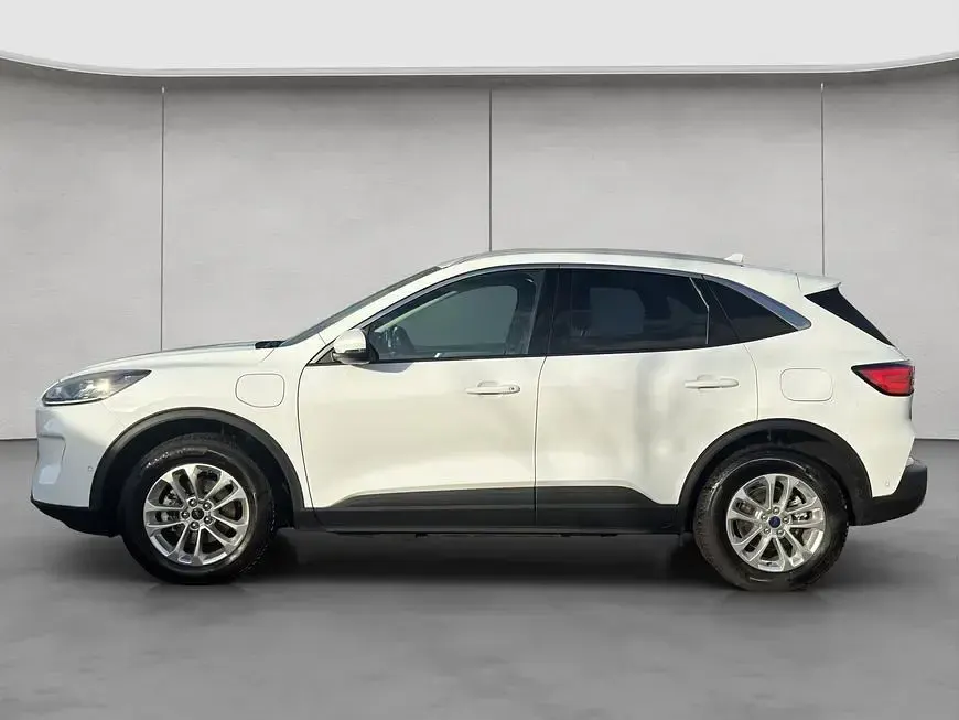 Używany Ford Kuga Titanium X 224 KM (164 kW) 2022 Biały SUV