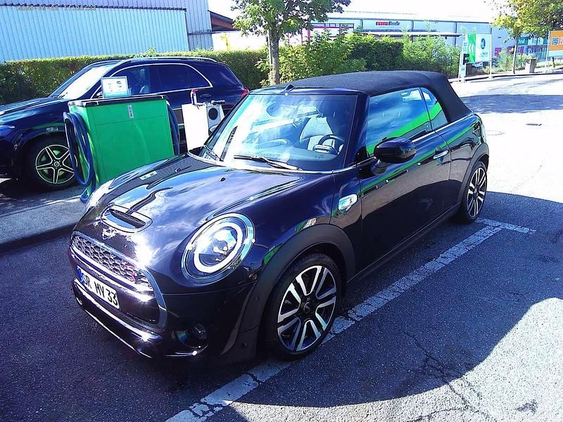 Gebraucht Mini Cooper S Cabriolet 178 PS (130 kW) 2021 Schwarz Cabrio