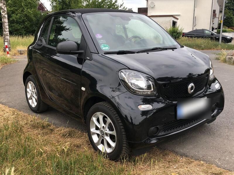 Schwarz Gebraucht 2017 Smart ForTwo Coupé Passion Coupé | 11.400 € (Fairer Preis) - Bild 1/4