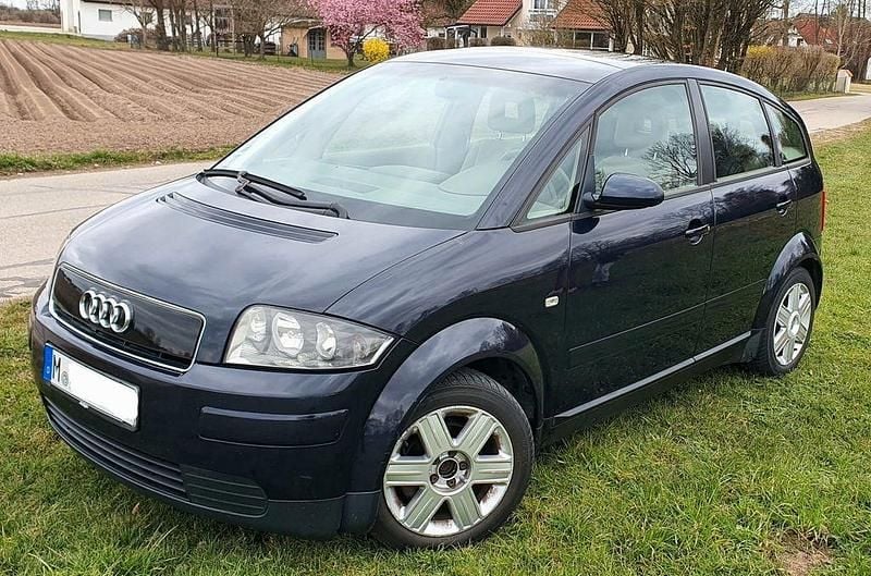 Second-hand Audi A2 75 CP (55 kW) 2001 Albastru Hatchback