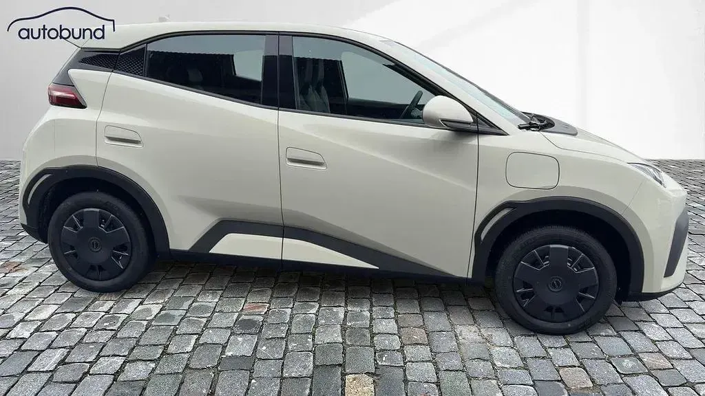 Neu BYD Dolphin Surf Active 64 kW (88 PS) 2026 Weiss / apricitywhite Kleinwagen
