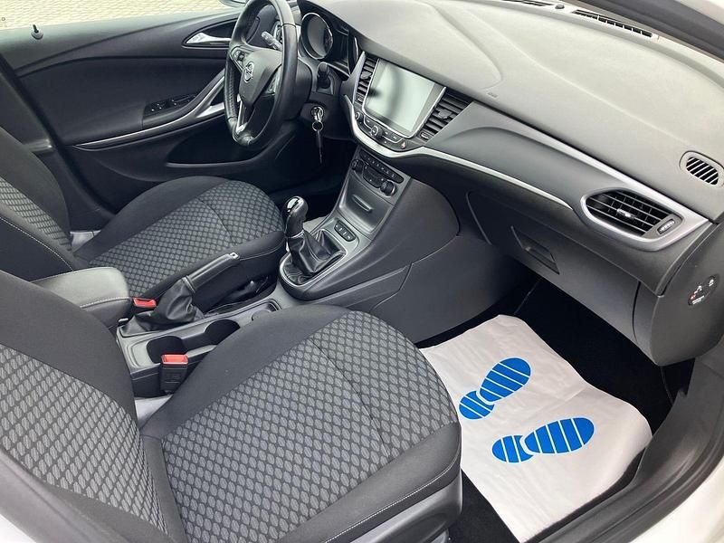 Gebraucht Opel Astra Edition 110 PS (80 kW) 2018 Weiß Kombi