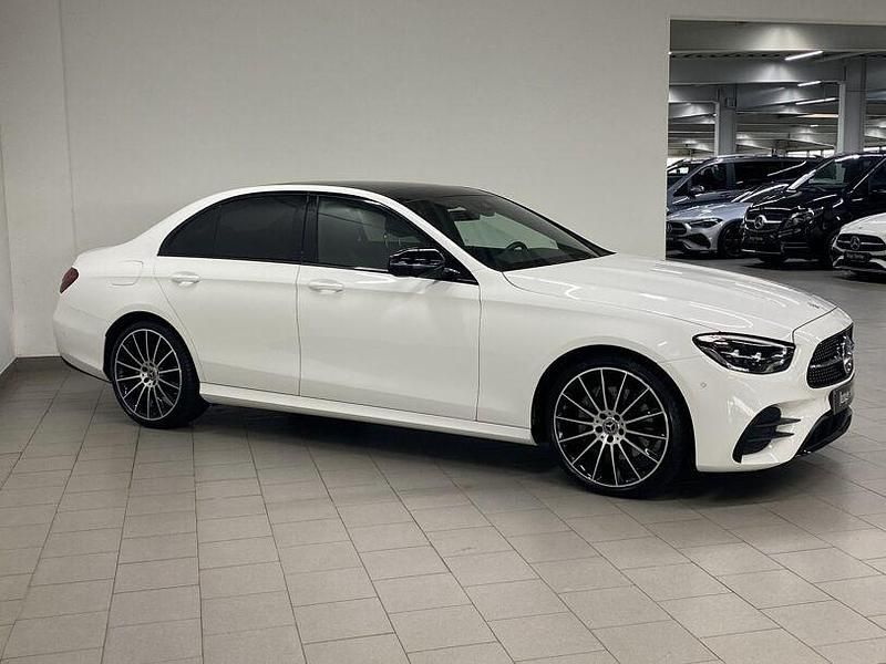 Gebraucht Mercedes E200 AMG 197 PS (144 kW) 2023 Weiß Limousine