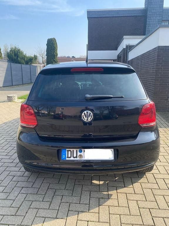 Gebraucht VW Polo Life 69 PS (50 kW) 2014 Schwarz Limousine