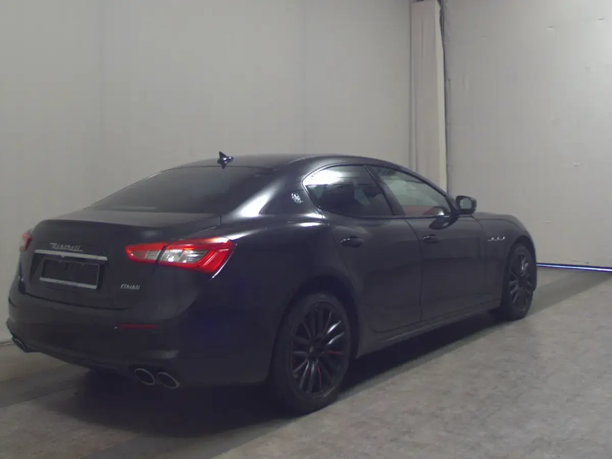 Gebraucht Maserati Ghibli 330 PS (242 kW) 2019 Schwarz Limousine