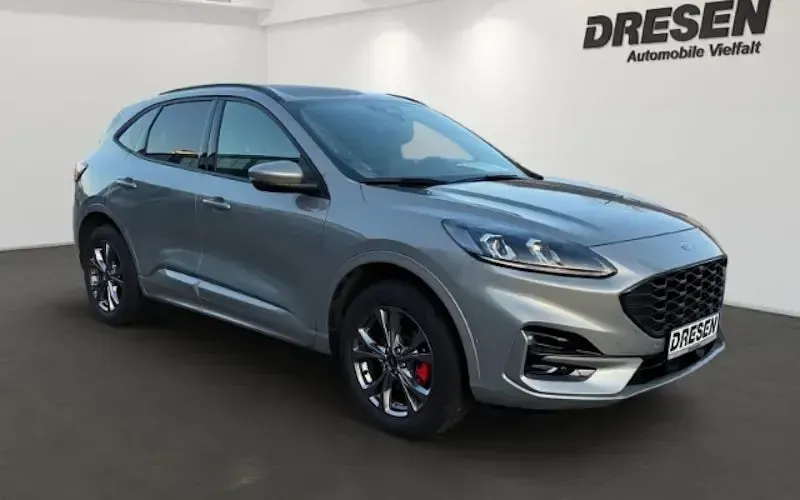 Gebraucht Ford Kuga ST-Line X 243 PS (178 kW) 2024 Silber SUV