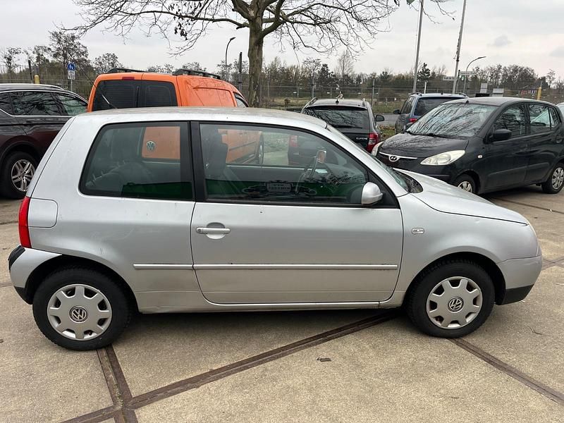 Gebraucht VW Lupo 50 PS (36 kW) 2002 Silber Kleinwagen