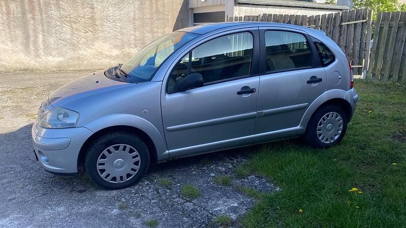 Gebraucht Citroën C3 68 PS (50 kW) 2008 Silber Kleinwagen