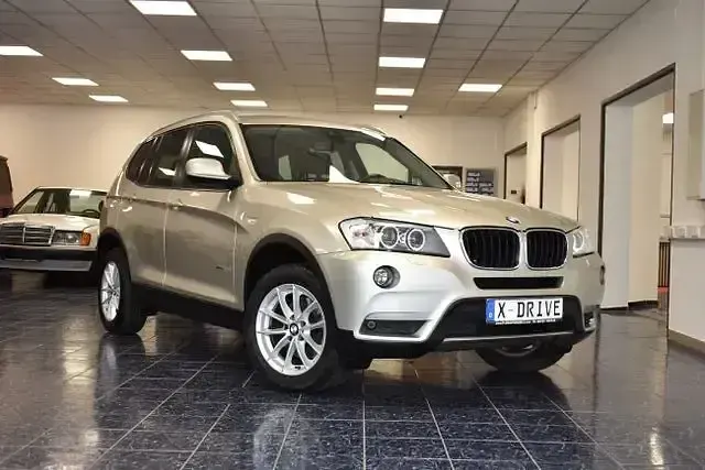 Gebraucht BMW X3 Sport Line 184 PS (135 kW) 2013 Mineralsilber SUV