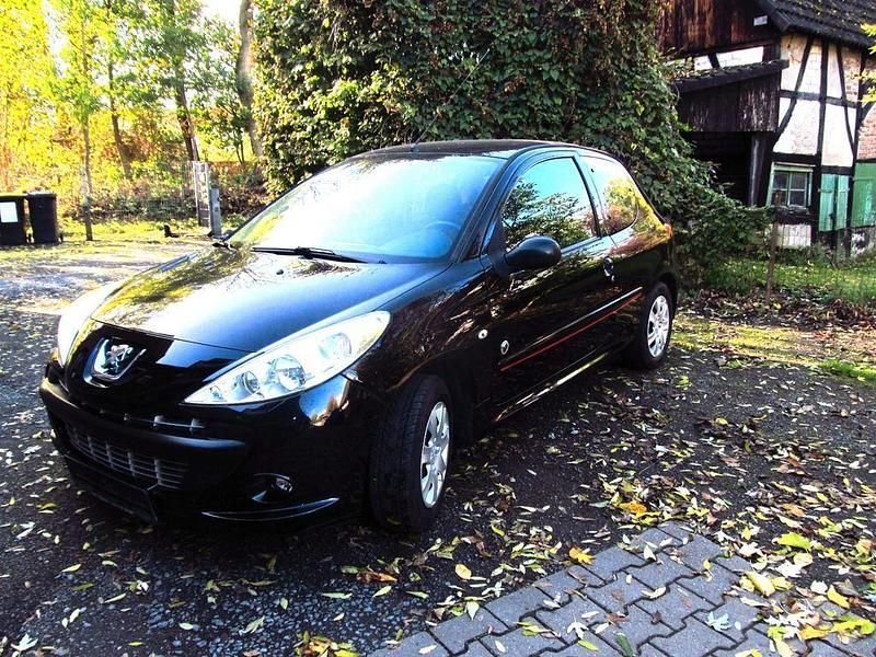 Schwarz Gebraucht 2012 Peugeot 206 Urban Move Limousine | 2.400 € (Fairer Preis) - Bild 1/4
