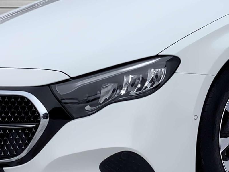 Gebraucht Mercedes E220 Avantgarde 197 PS (144 kW) 2024 Unilack polarweiß Kombi