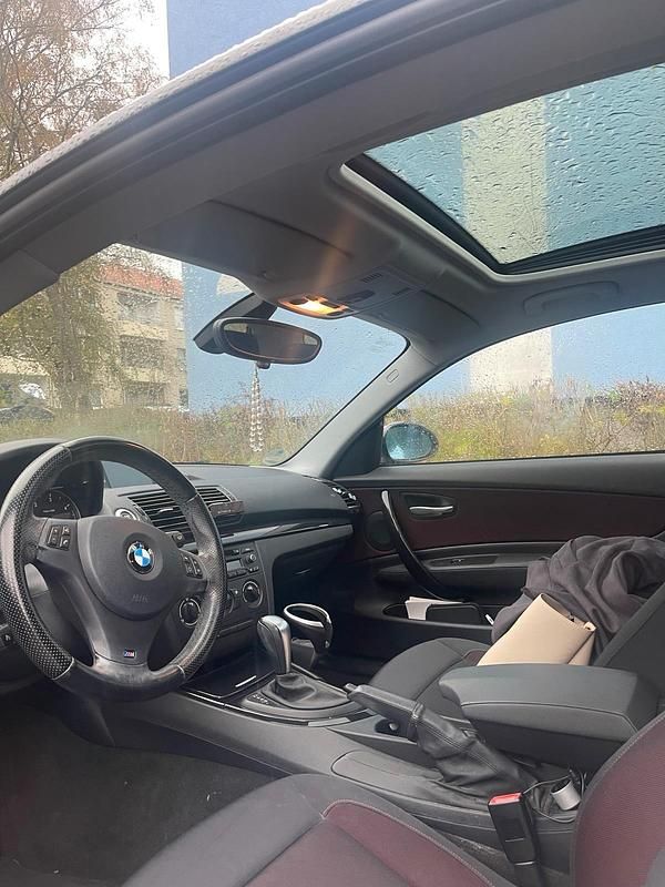 Weiß Gebraucht 2008 BMW 118 Coupé Coupé | 6.550 € - Bild 1/4