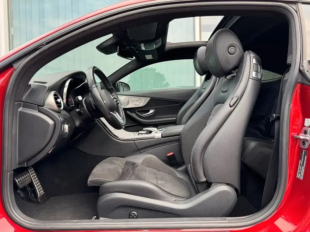 Gebraucht Mercedes C220 AMG 194 PS (142 kW) 2019 Rot Coupé