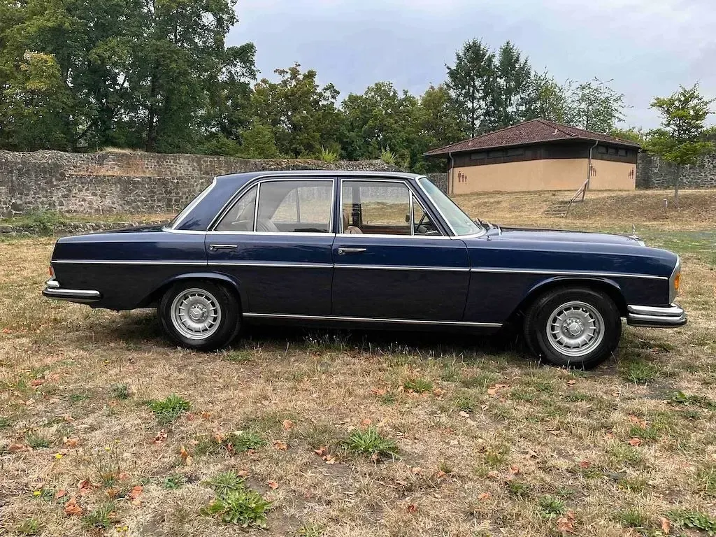 Gebraucht Mercedes 280 140 PS (102 kW) 1970 Blau Limousine