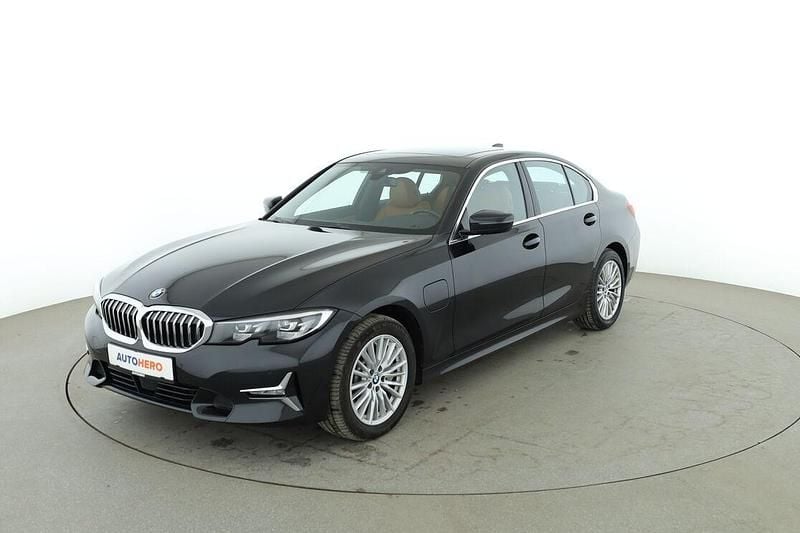 Gebraucht BMW 330e Luxury Line 252 PS (185 kW) 2020 Limousine