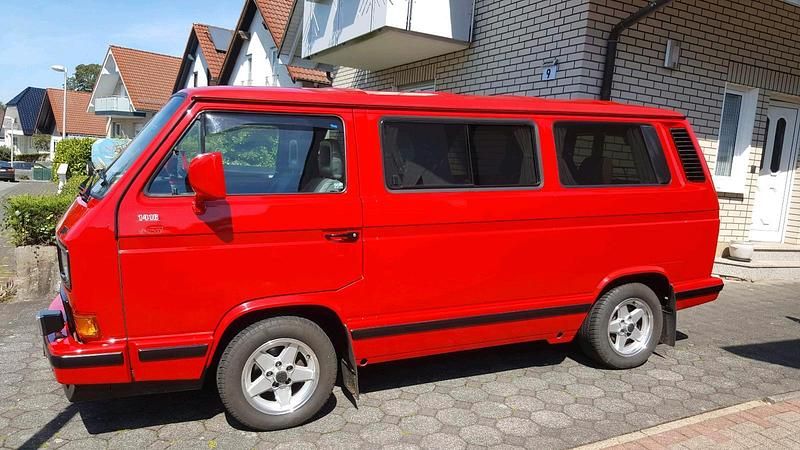 Usata VW Multivan 75 CV (55 kW) 1992 Rosso Monovolume