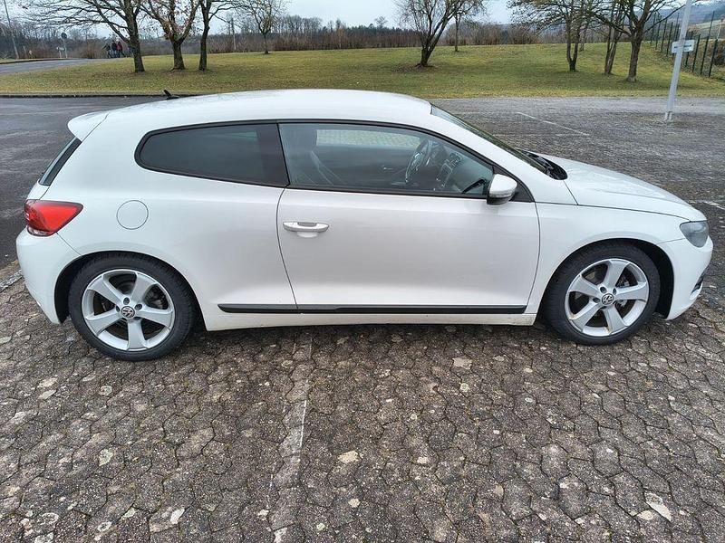 Gebraucht VW Scirocco 122 PS (89 kW) 2010 Weiß Coupé