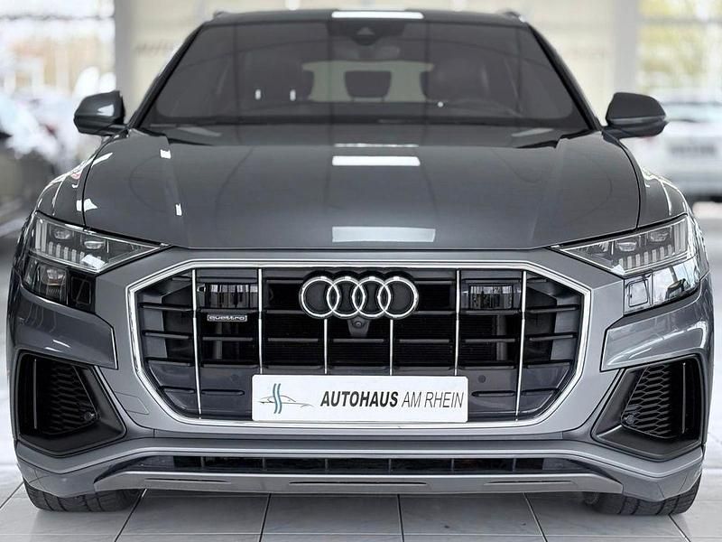 Gebraucht Audi Q8 S-Line 286 PS (210 kW) 2019 Grau SUV