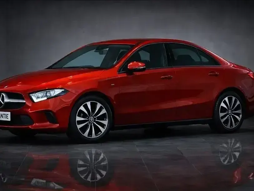 Gebraucht Mercedes A180 Advanced 116 PS (85 kW) 2020 Rot Limousine